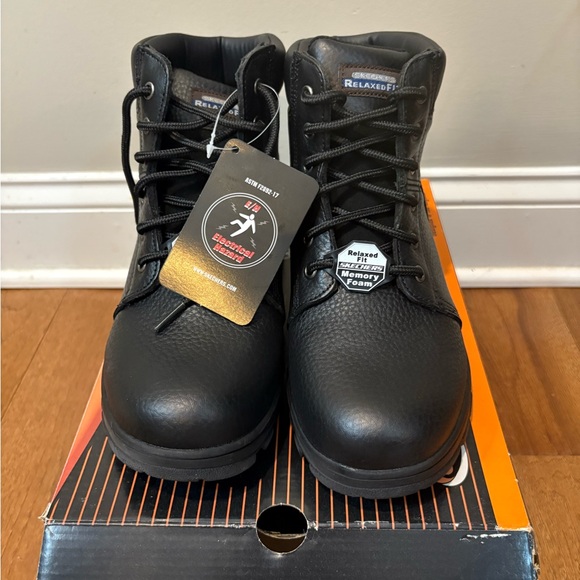 Skechers Black Women's Boots NWT - Picture 1 of 6